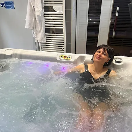 Moderne A De 55 M² Avec Jacuzzi La Ferriere-aux-Etangs